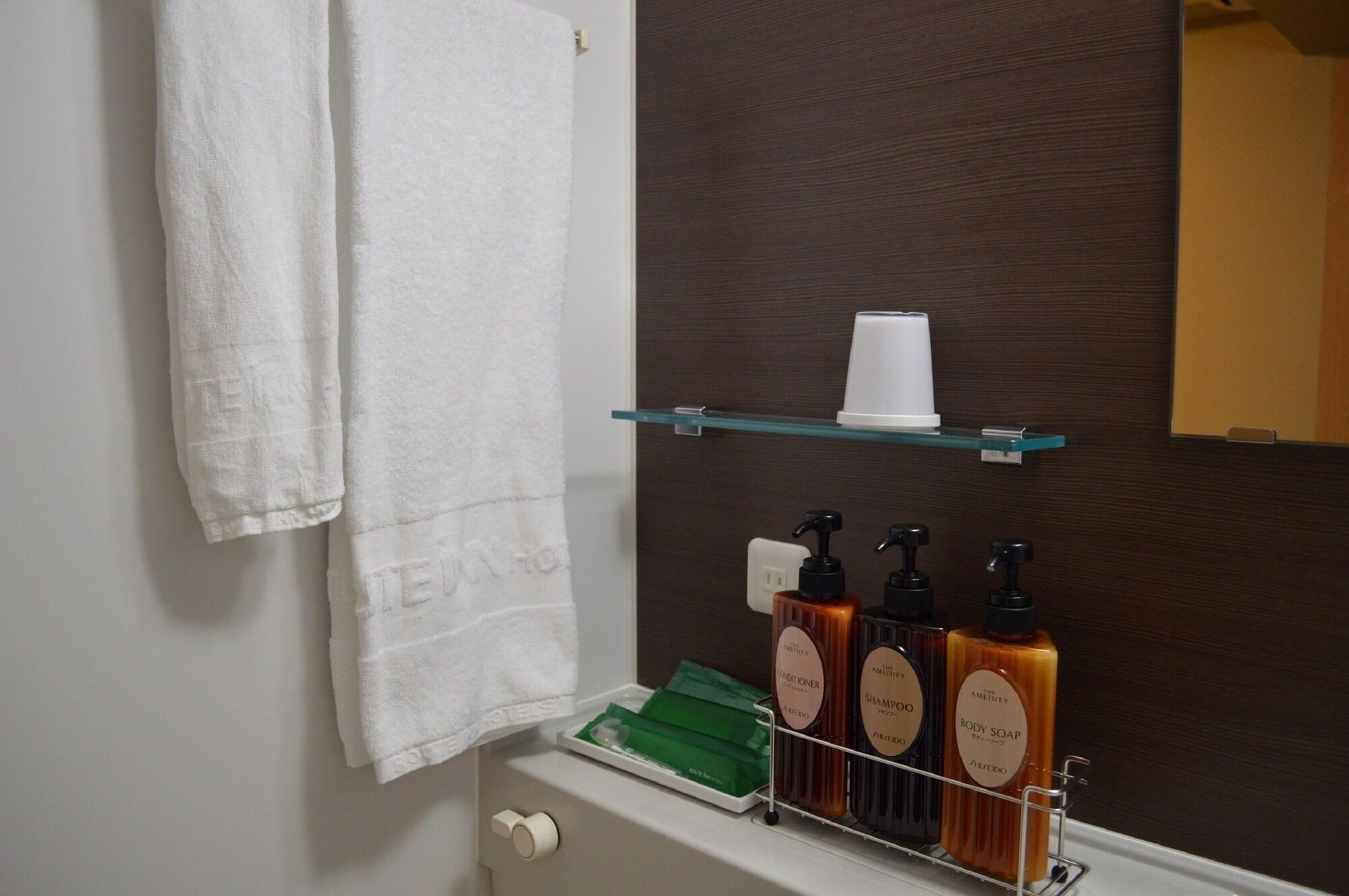 Hotel Route-Inn Uozu Екстер'єр фото